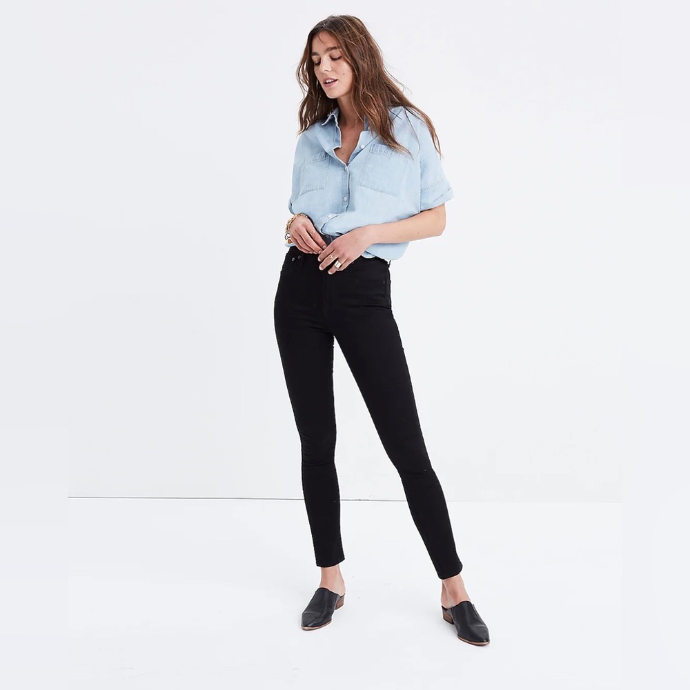 10" High-Rise Skinny Jeans in Carbondale Wash, never worn